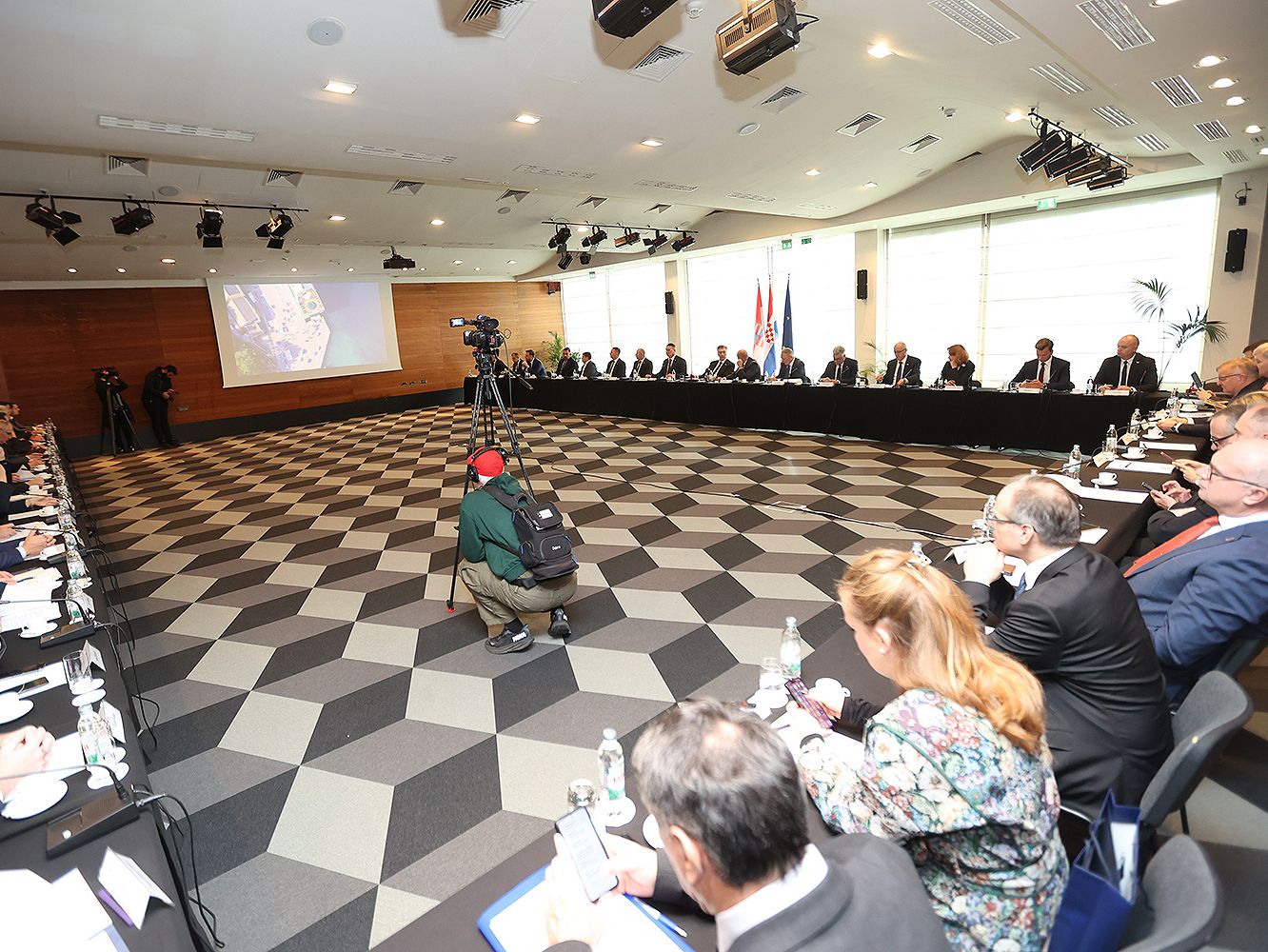 Dubrovnik Zupani I Premijer 409