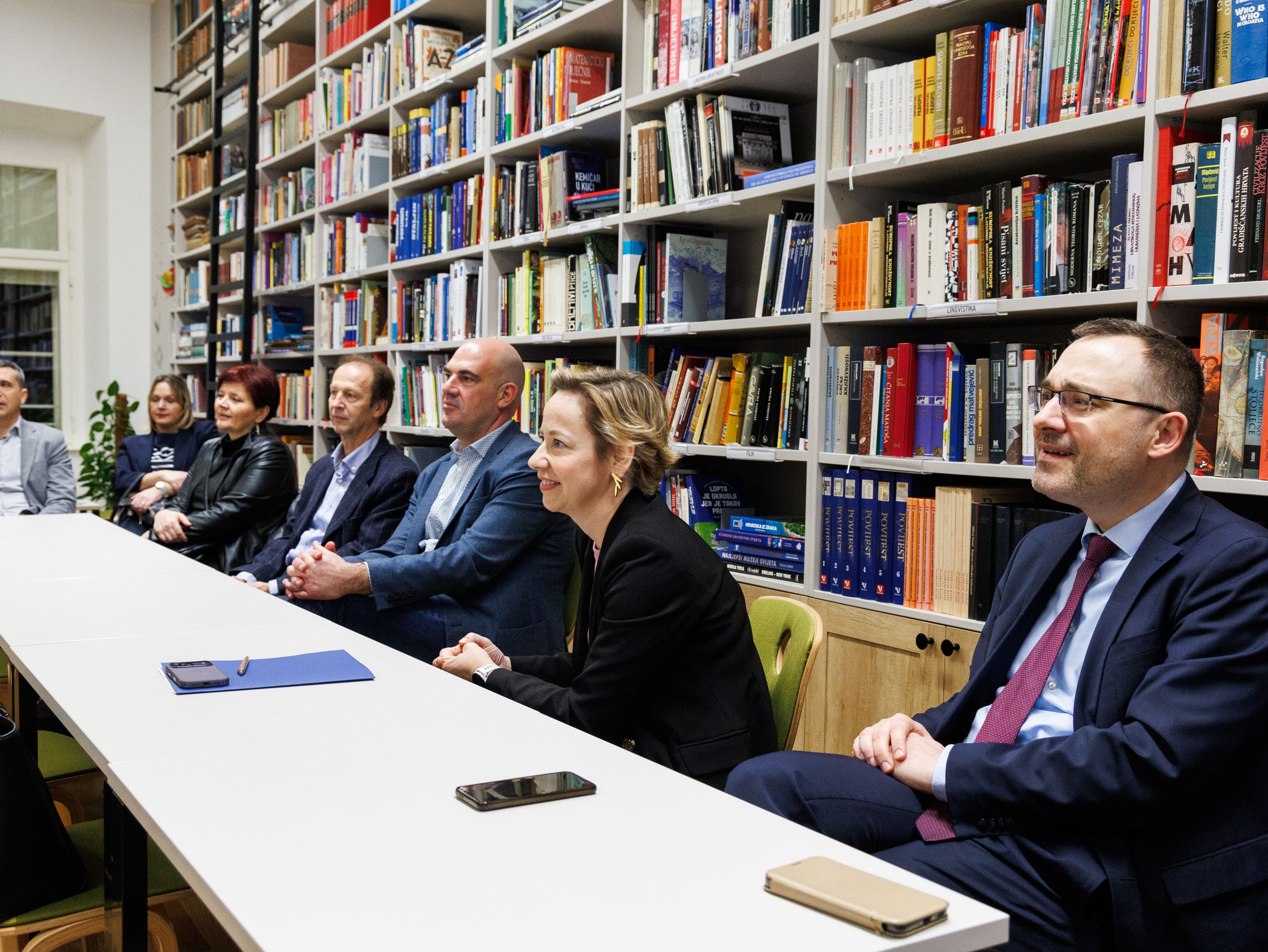 Dverce Radna Skupina 14