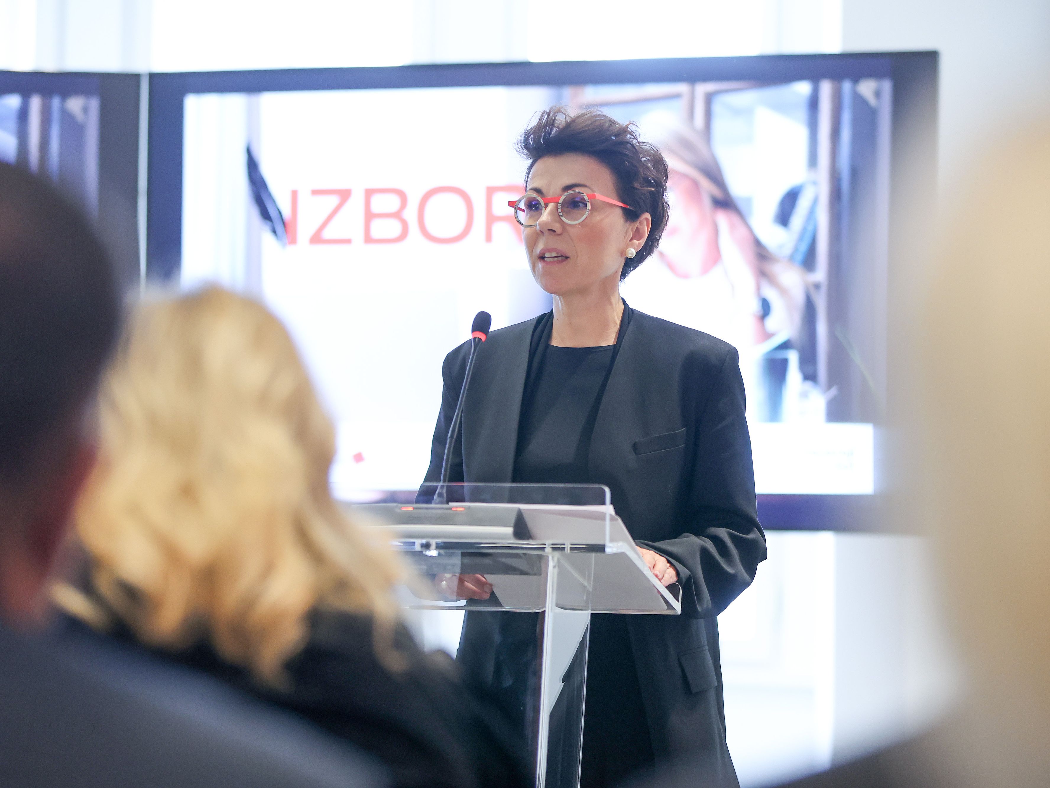 Pxl 011225 142762441