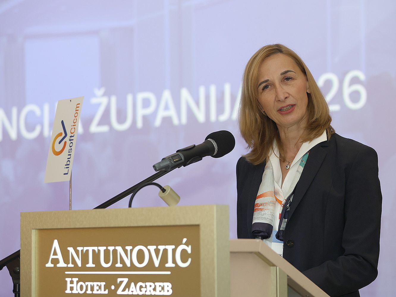 Uvodno 325