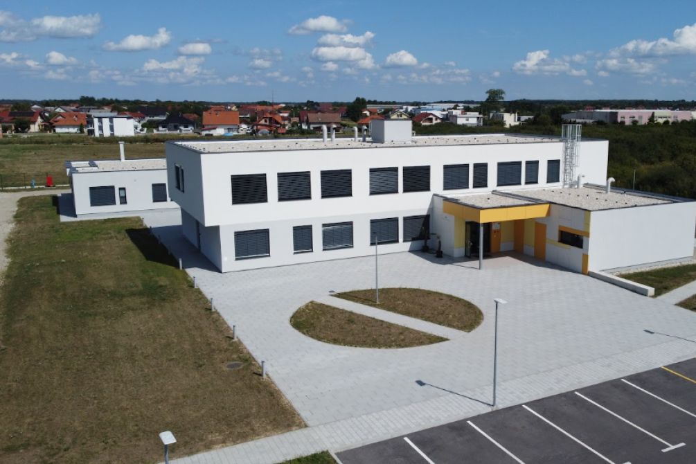 F 39486446 1280