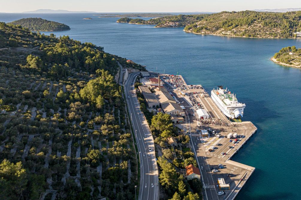 Pomorsko Putniki Terminal Vela Luka